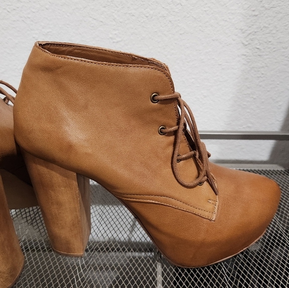 Platform Booties - Picture 4 of 11